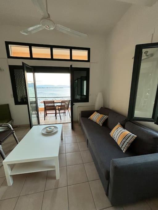 Appartement Avec Vue Aegina Exterior photo